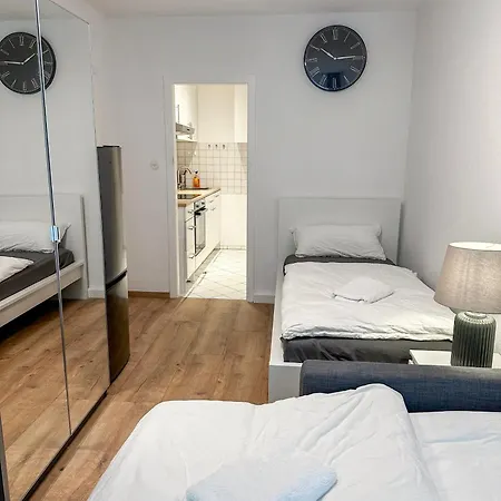 With Kitchen, Bed, Sofa 公寓 *